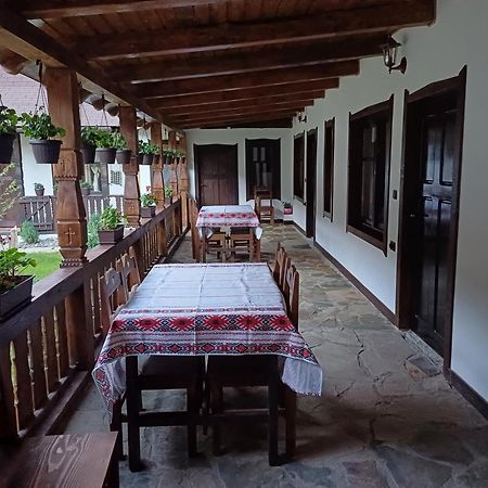 فيلا Casuta Din Valea Regilor Gradistea de Munte المظهر الخارجي الصورة