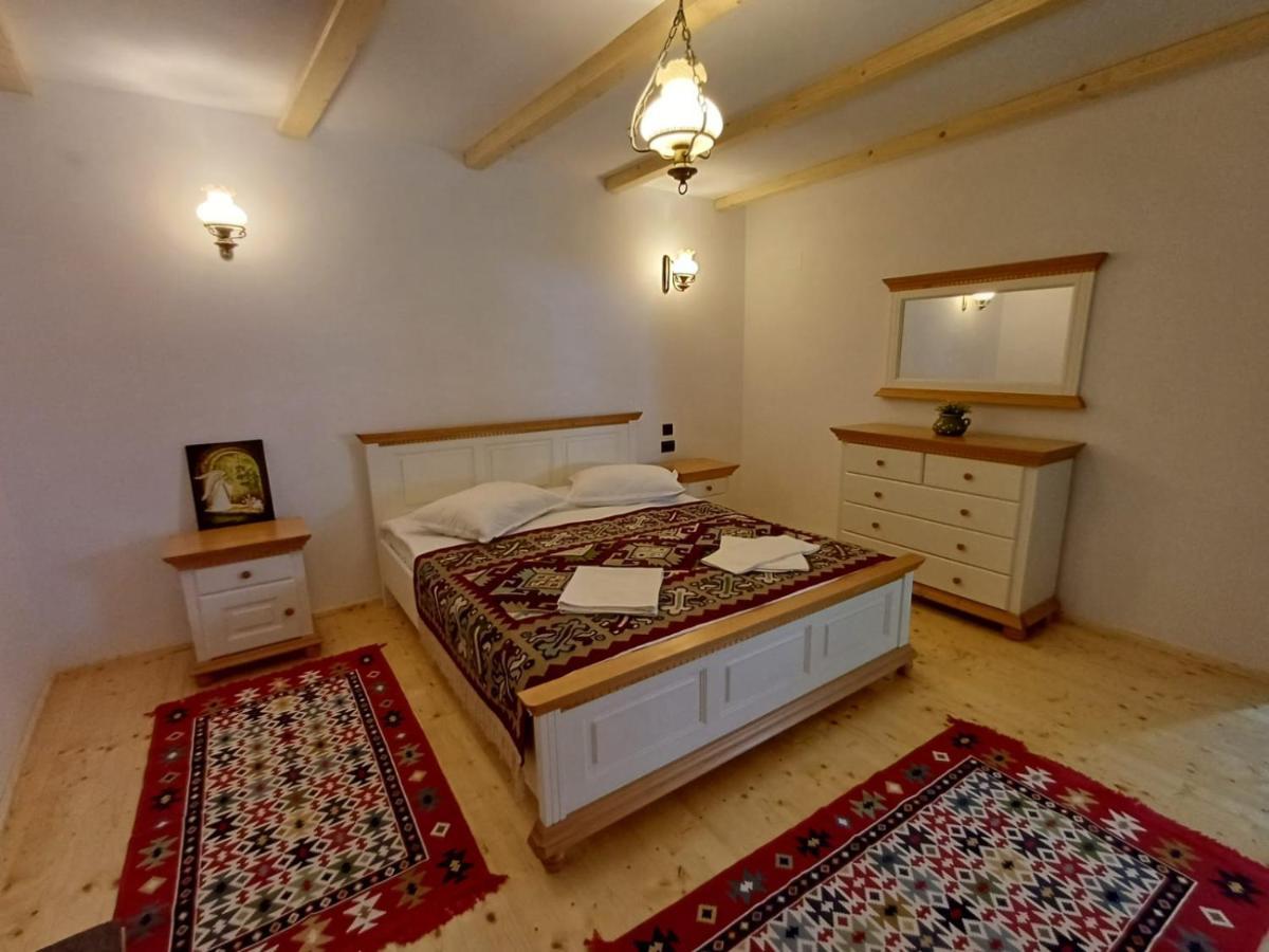 فيلا Casuta Din Valea Regilor Gradistea de Munte المظهر الخارجي الصورة